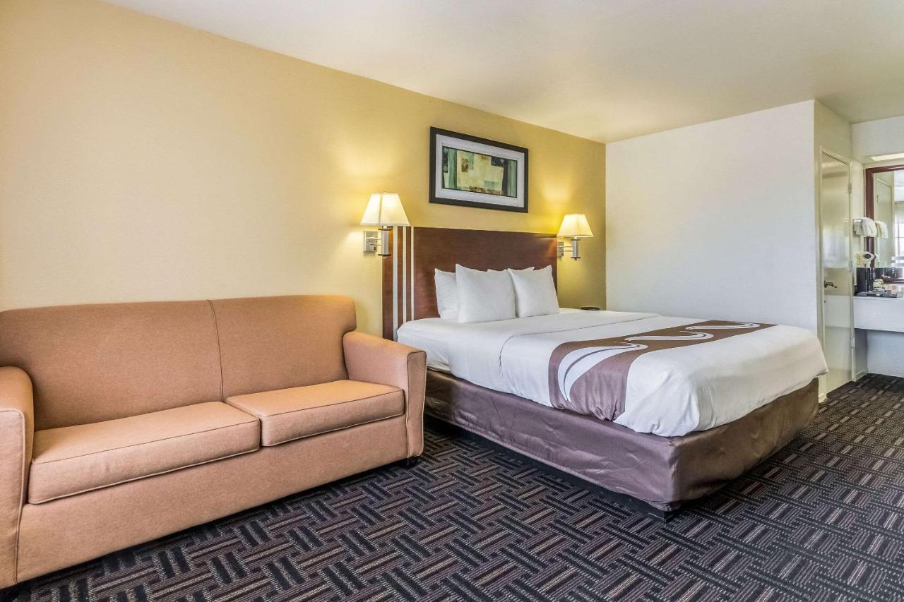 Quality Inn Fresno Near University Exterior foto